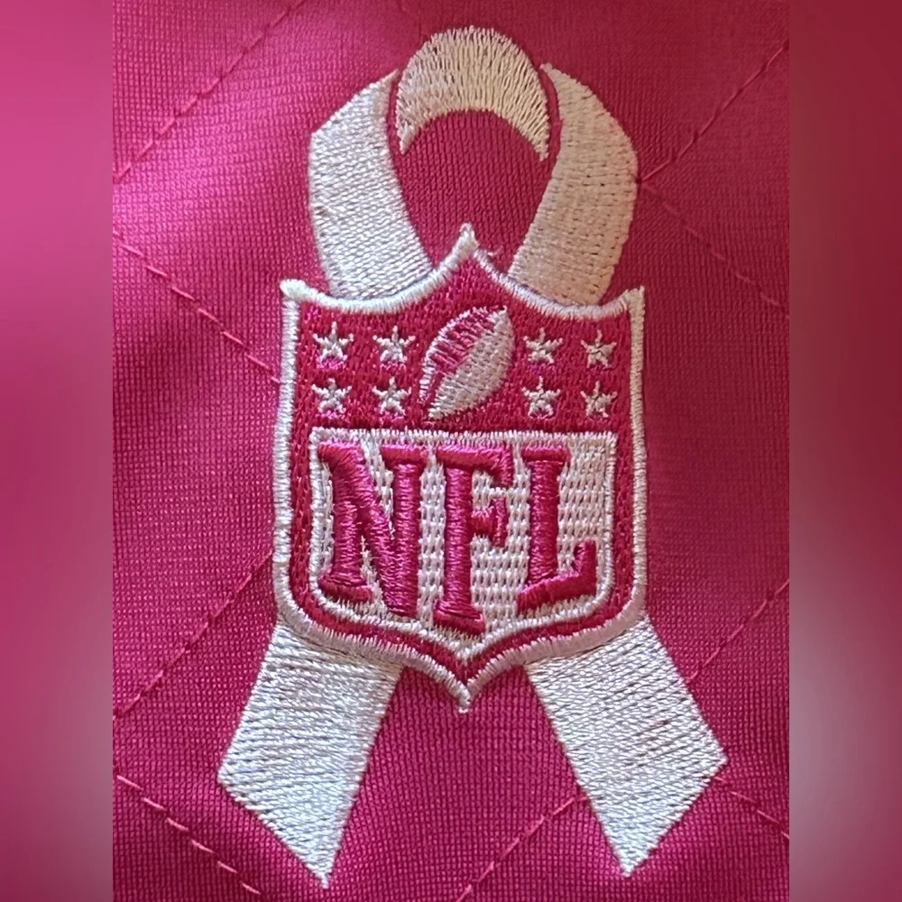 Go Broncos! Women’s Reebok zip up jacket, pink, Denver Broncos. Womens medium. - Picture 2 of 6